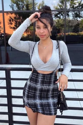cute plaid skirt outfits in black and white color